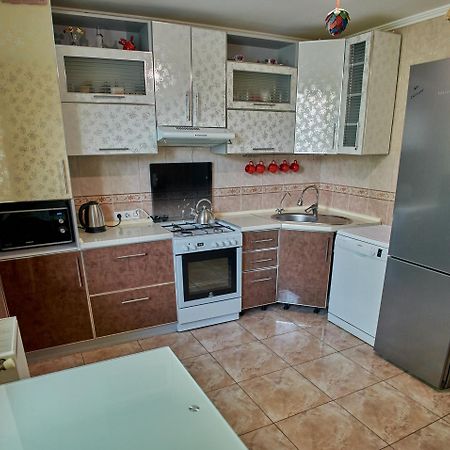 Vacation Home Lubov 卡缅涅茨-波多利斯基 外观 照片