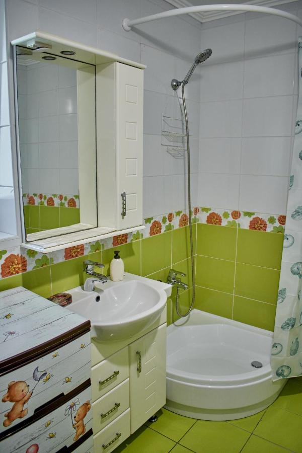 Vacation Home Lubov 卡缅涅茨-波多利斯基 外观 照片